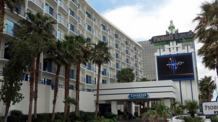 &nbsp;Photo&nbsp;4