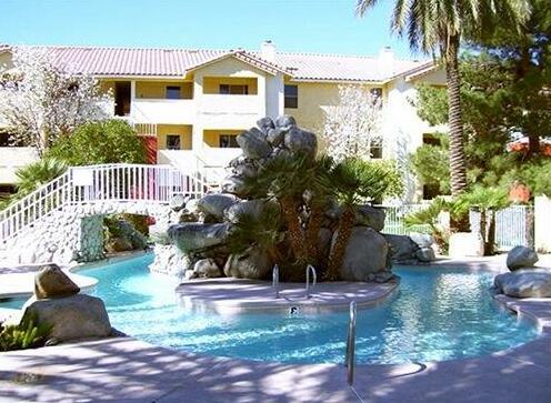 &nbsp;Photo&nbsp;4