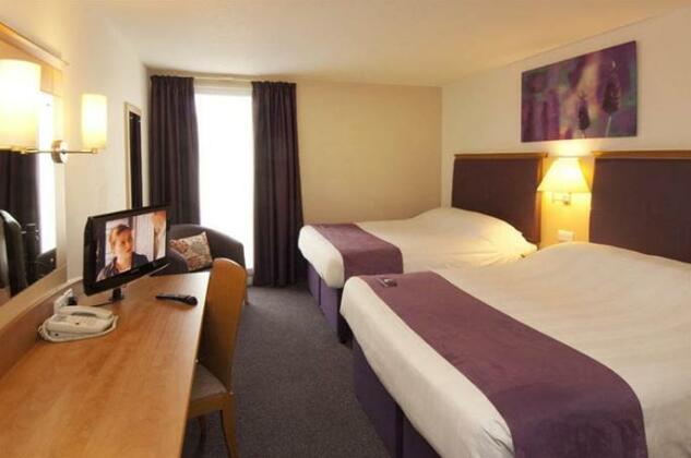 Premier Inn London Heathrow Airport - Bath Road&nbsp;- Photo3