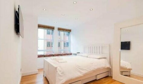 Bright New Flat Perfect Location